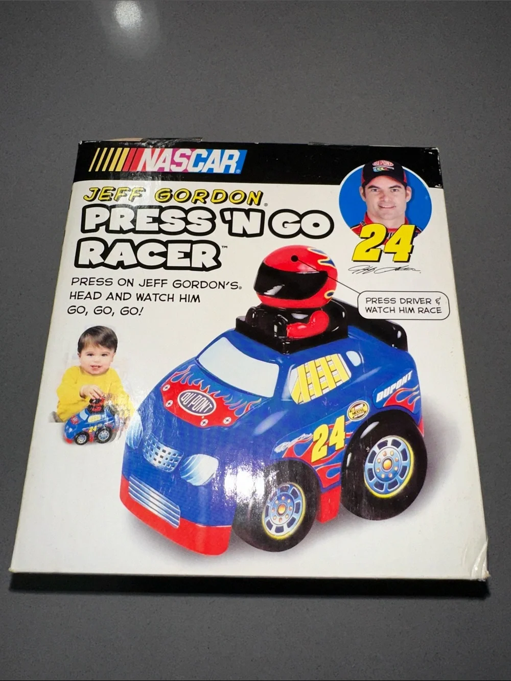 2006 Jeff Gordon Nascar Press 'N Go Racer Toy 18M+